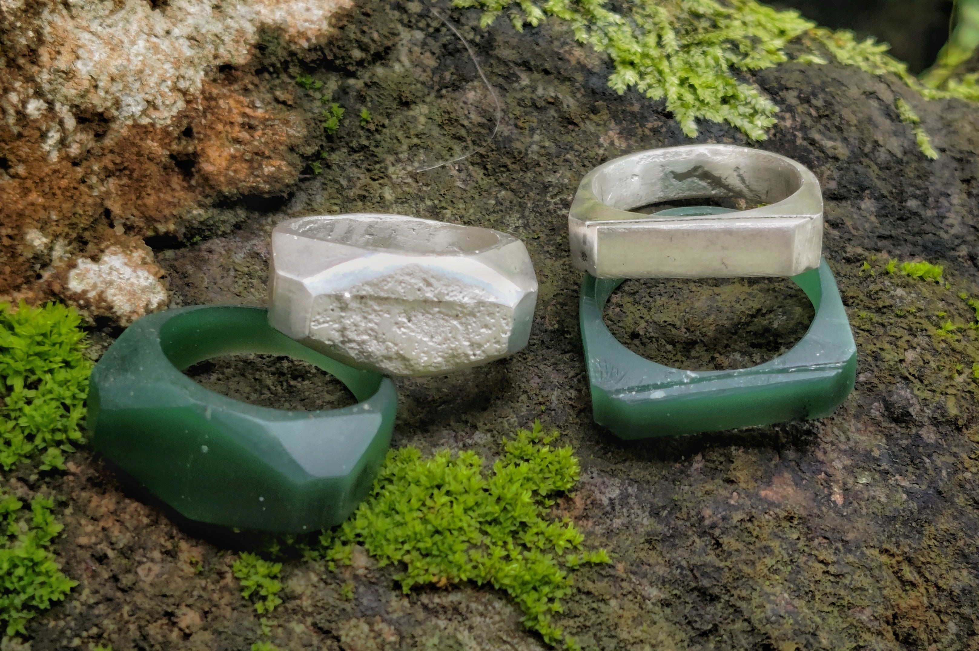 Wax and silver rings displayed in Koh Chang jewelry studio, handcrafted with natural textures.
Jewelry workshop